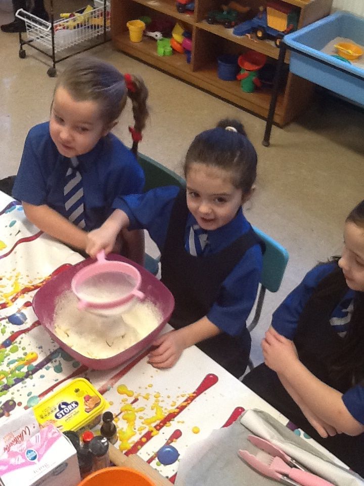 ❤Valentine\'s Baking!❤ 🍪🍰
